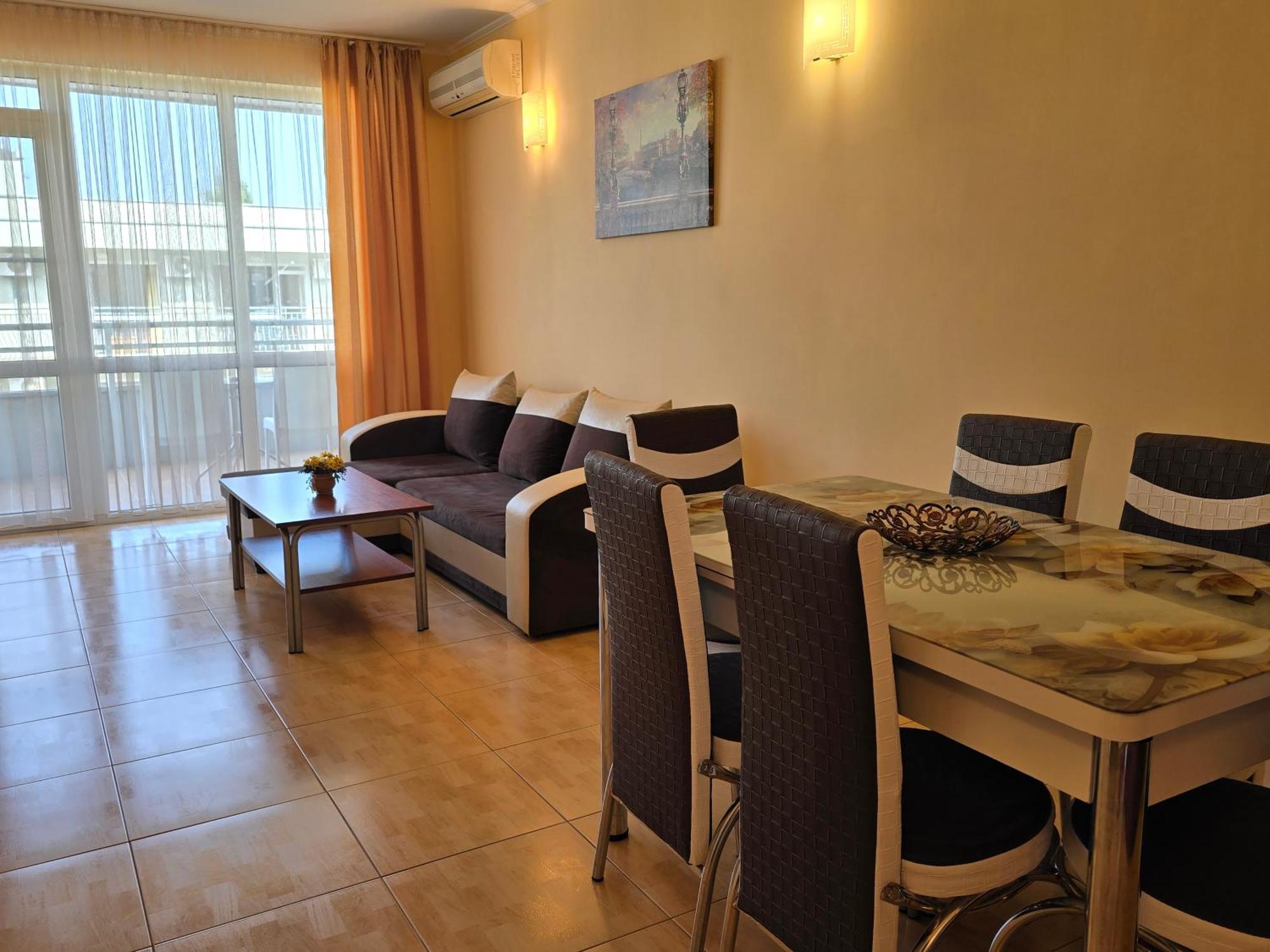 Apartment In Central Plaza Sunny Beach Exterior photo