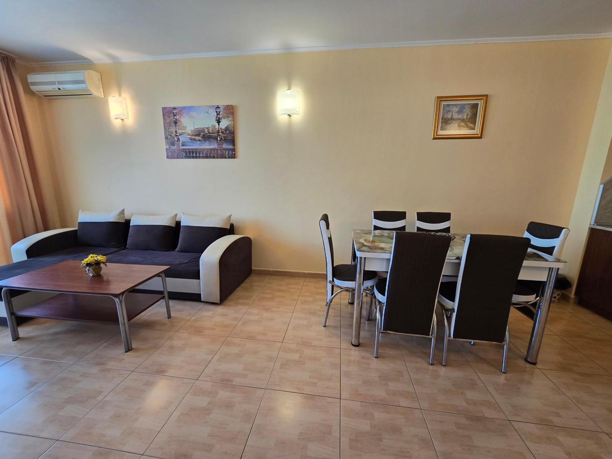 Apartment In Central Plaza Sunny Beach Exterior photo